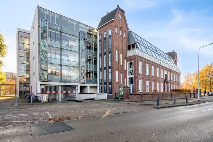 Photo 43 of Voltstraat 182