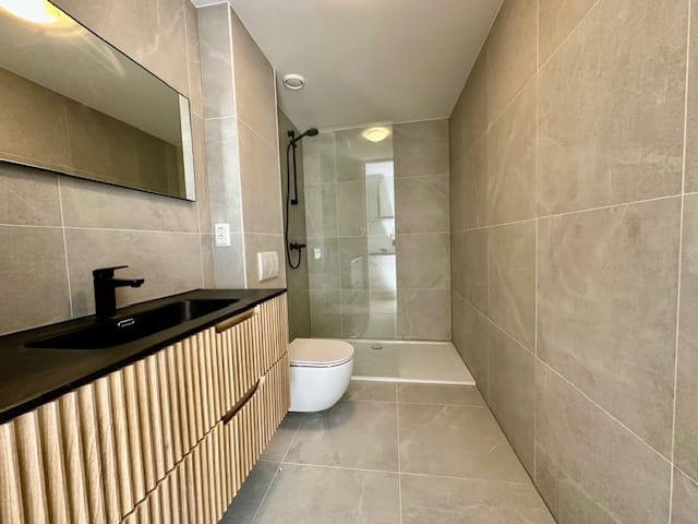 Foto 12 van Guisweg 49-B