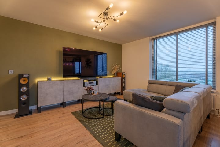 Photo 2 of Wagenmaker 46