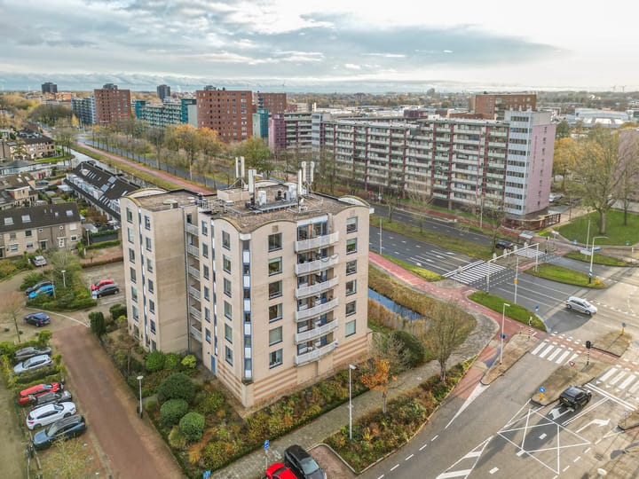 Photo 22 of Wagenmaker 46