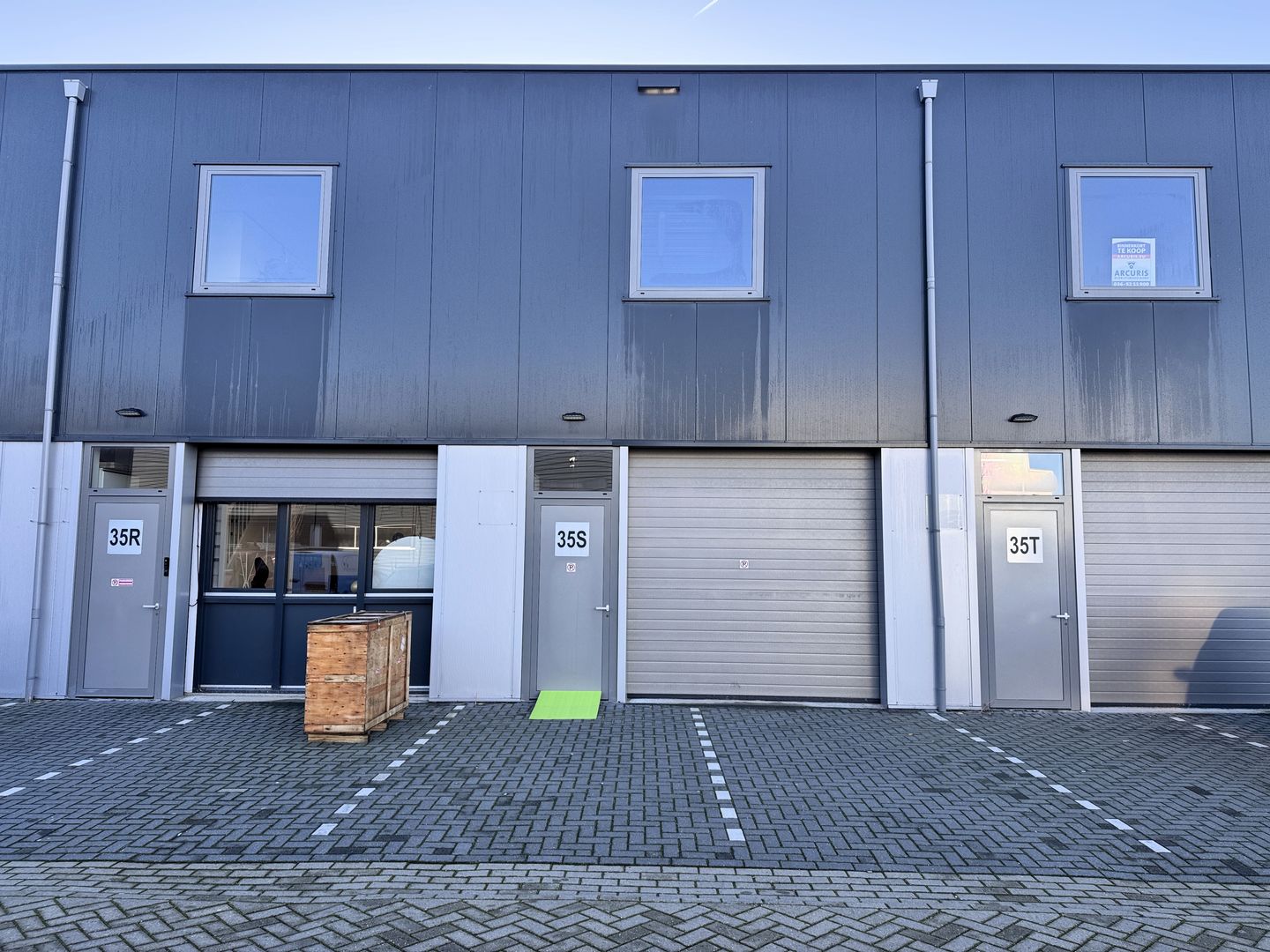 View photo 1 of Koningsbeltweg 35-S