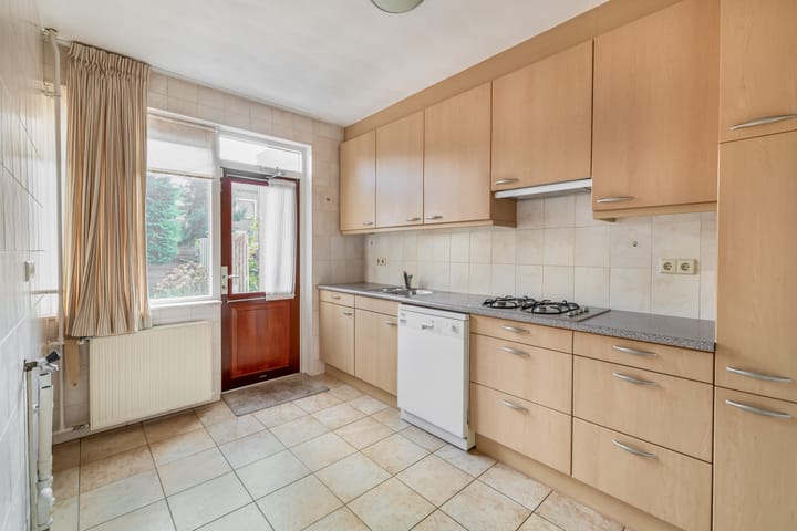 Photo 8 of Oranjelaan 81