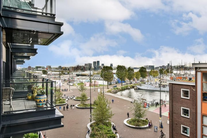 Foto 1 van Hellingstraat 44