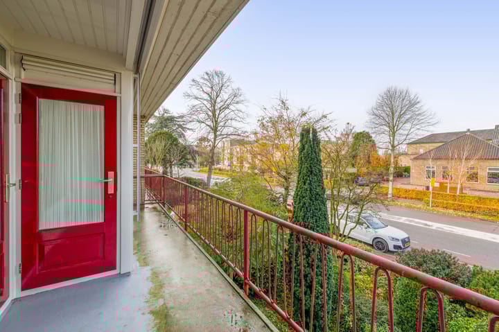 Photo 18 of Oranjelaan 81