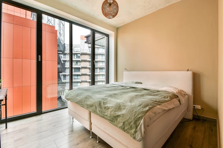 Foto 18 van Hellingstraat 44