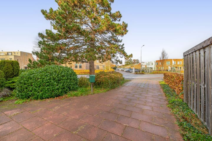 Photo 34 of Oranjelaan 81