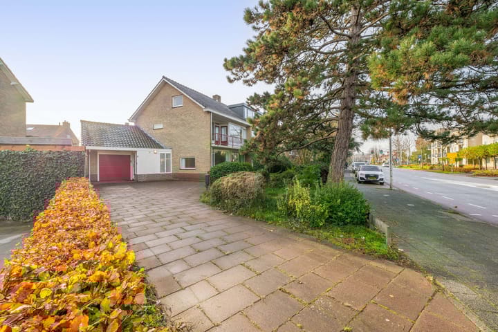 Photo 37 of Oranjelaan 81