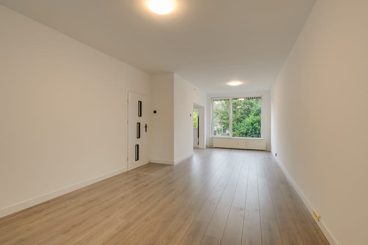 Photo 6 of Mendelssohnplein 35-A