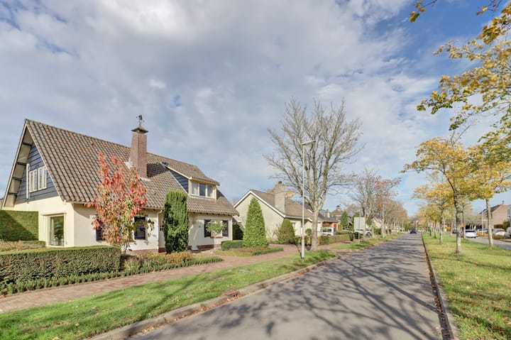 Photo 5 of Noordhoeklaan 12