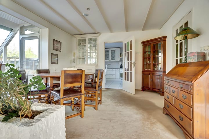 Photo 15 of Noordhoeklaan 12