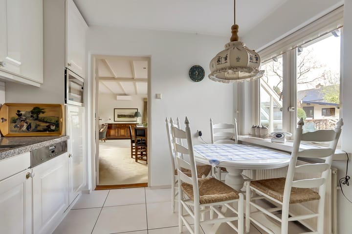 Photo 18 of Noordhoeklaan 12