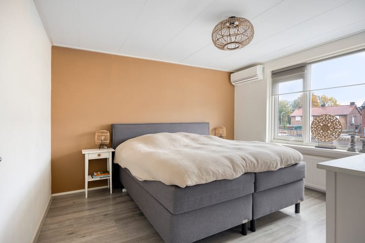 Photo 23 of Huchtstraat 78