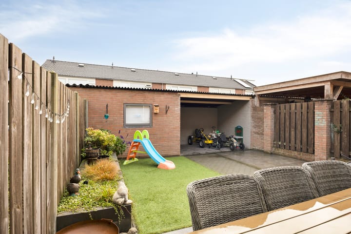 Photo 38 of Huchtstraat 78