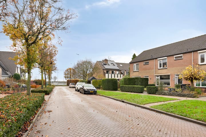 Photo 42 of Huchtstraat 78