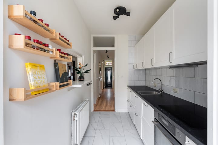 Foto 18 van Blommersdijkselaan 13-A