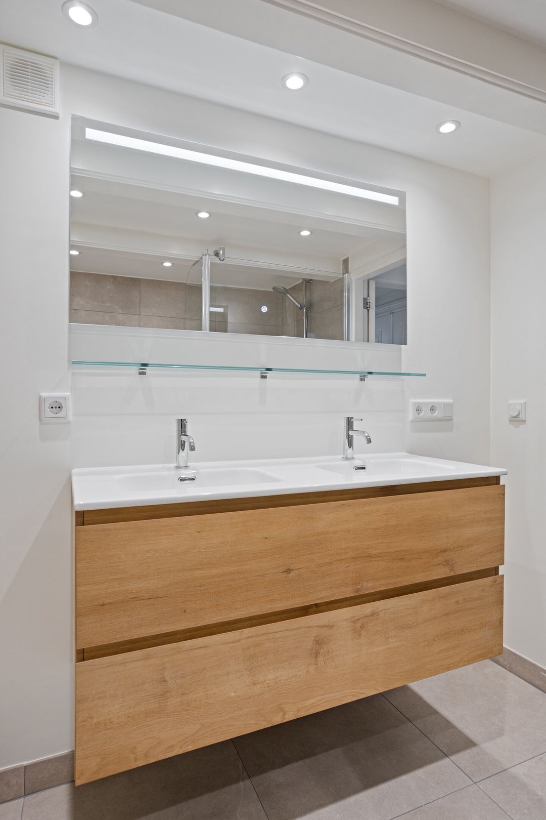 Foto 16 van Jonas Daniël Meijerplein 17-3