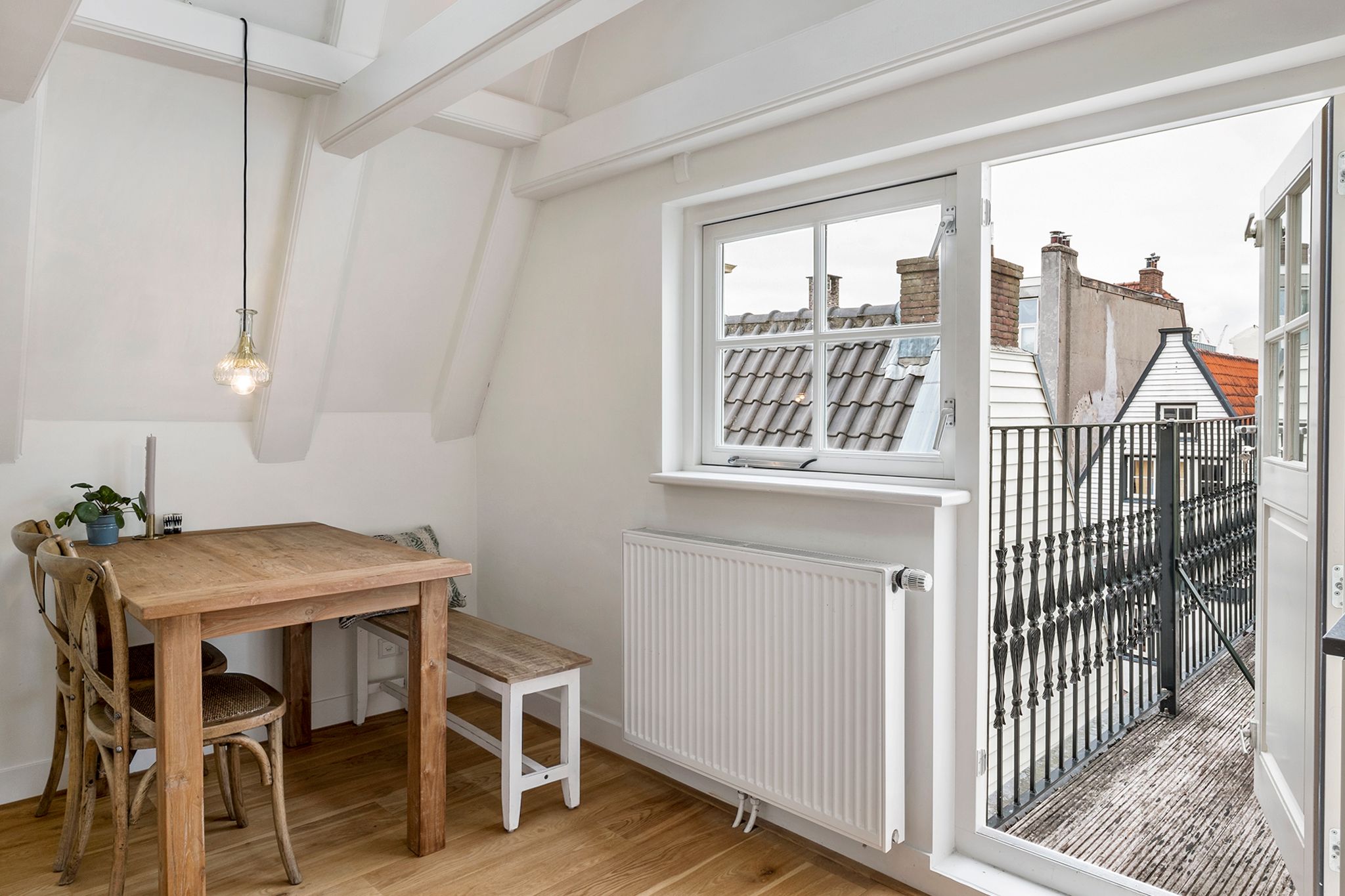 Foto 9 van Jonas Daniël Meijerplein 17-3