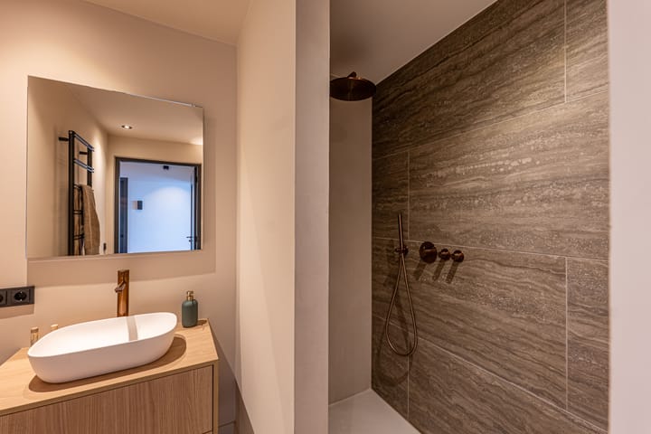 Photo 35 of Nieuw-Loosdrechtsedijk 232