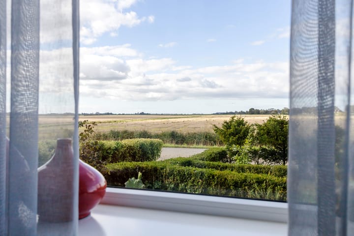 Photo 18 of Kadal 58