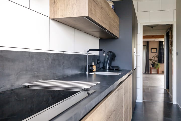 Photo 19 of Kadal 58