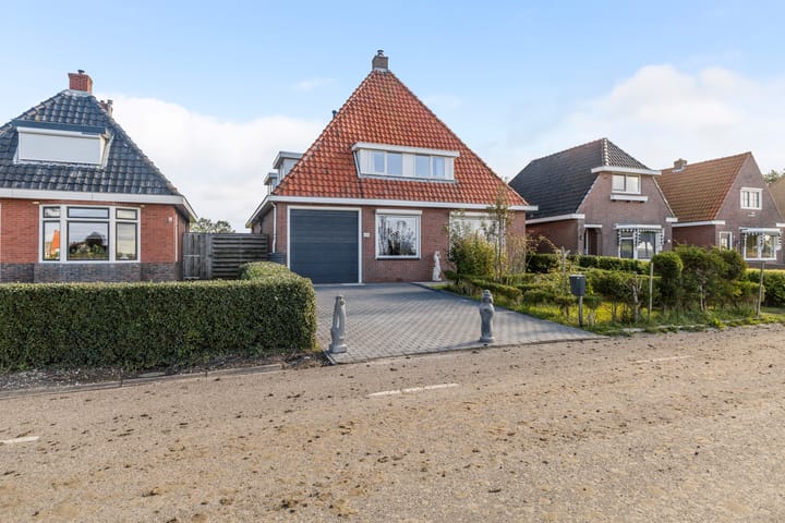 Photo 41 of Kadal 58