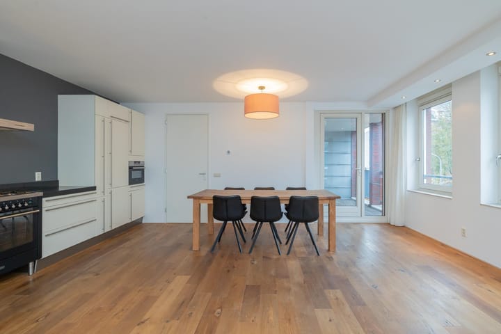 Photo 19 of Klarenbeekstraat 73