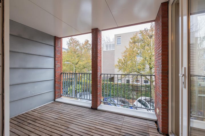 Photo 25 of Klarenbeekstraat 73