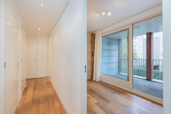 Photo 22 of Klarenbeekstraat 73