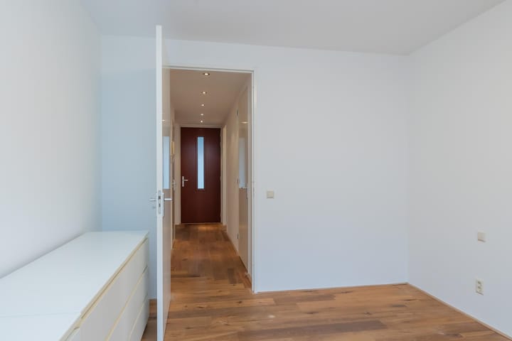 Photo 11 of Klarenbeekstraat 73