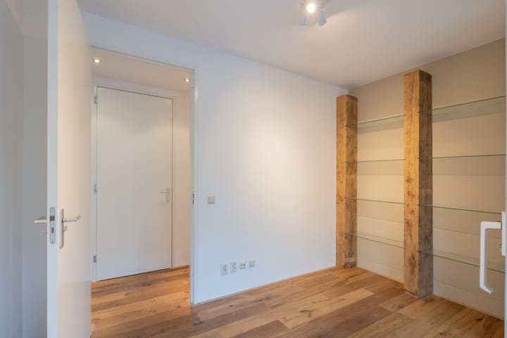 Photo 26 of Klarenbeekstraat 73