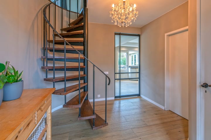 Photo 2 of Burgemeester van Dommelenlaan 17