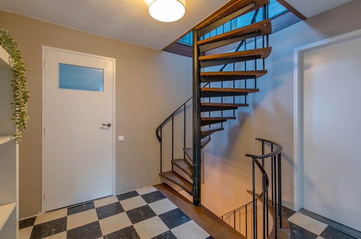 Photo 16 of Burgemeester van Dommelenlaan 17