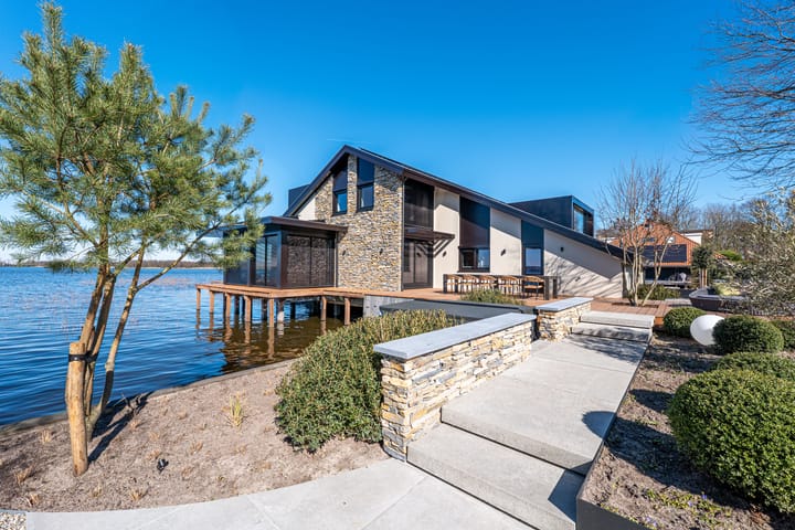 Foto 6 van Nieuw-Loosdrechtsedijk 232