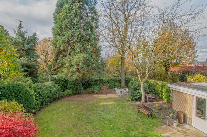 Photo 31 of Burgemeester van Dommelenlaan 17