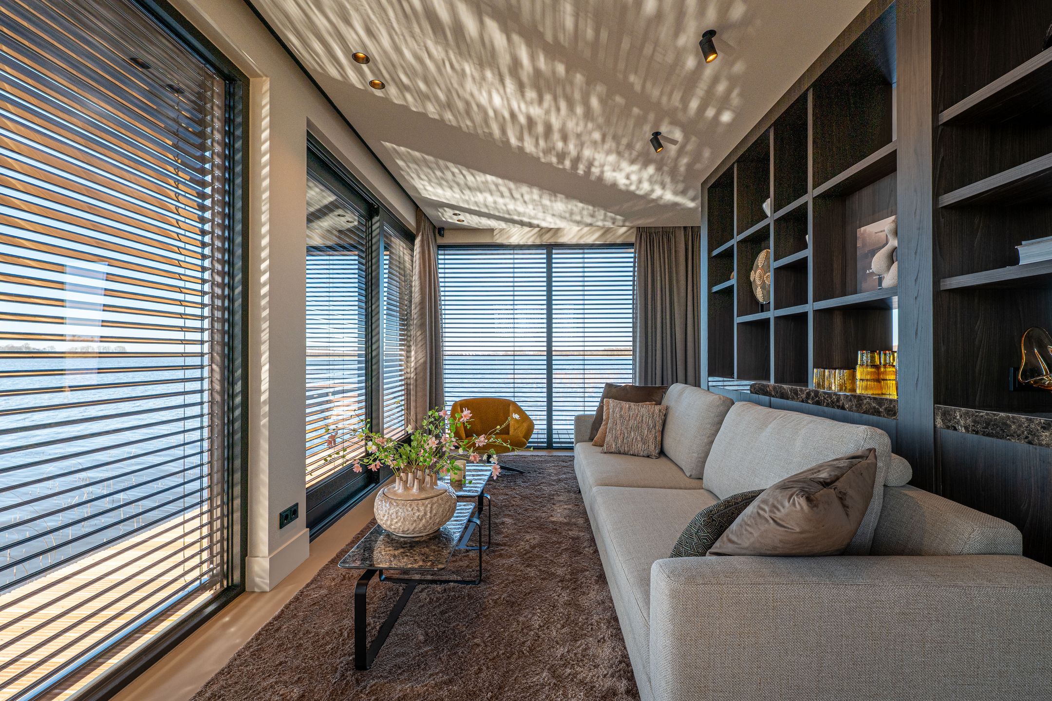 Photo 18 of Nieuw-Loosdrechtsedijk 232