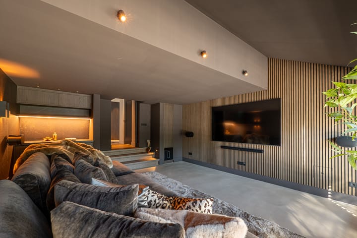 Foto 25 van Nieuw-Loosdrechtsedijk 232