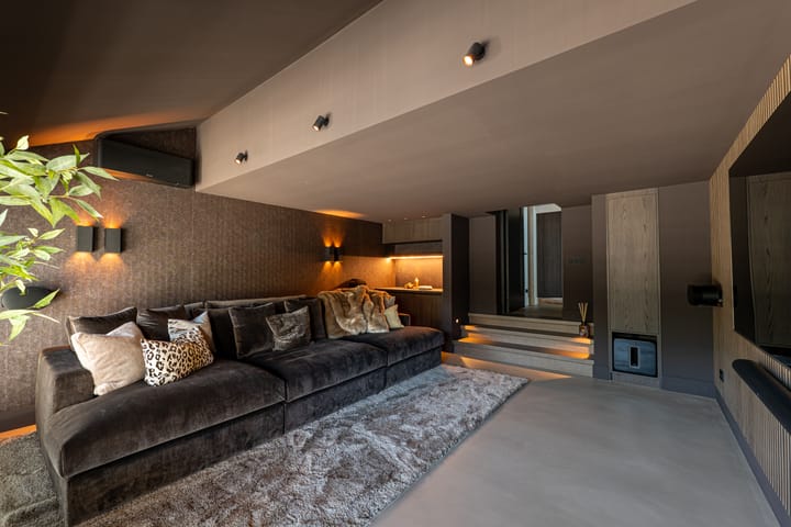 Foto 26 van Nieuw-Loosdrechtsedijk 232