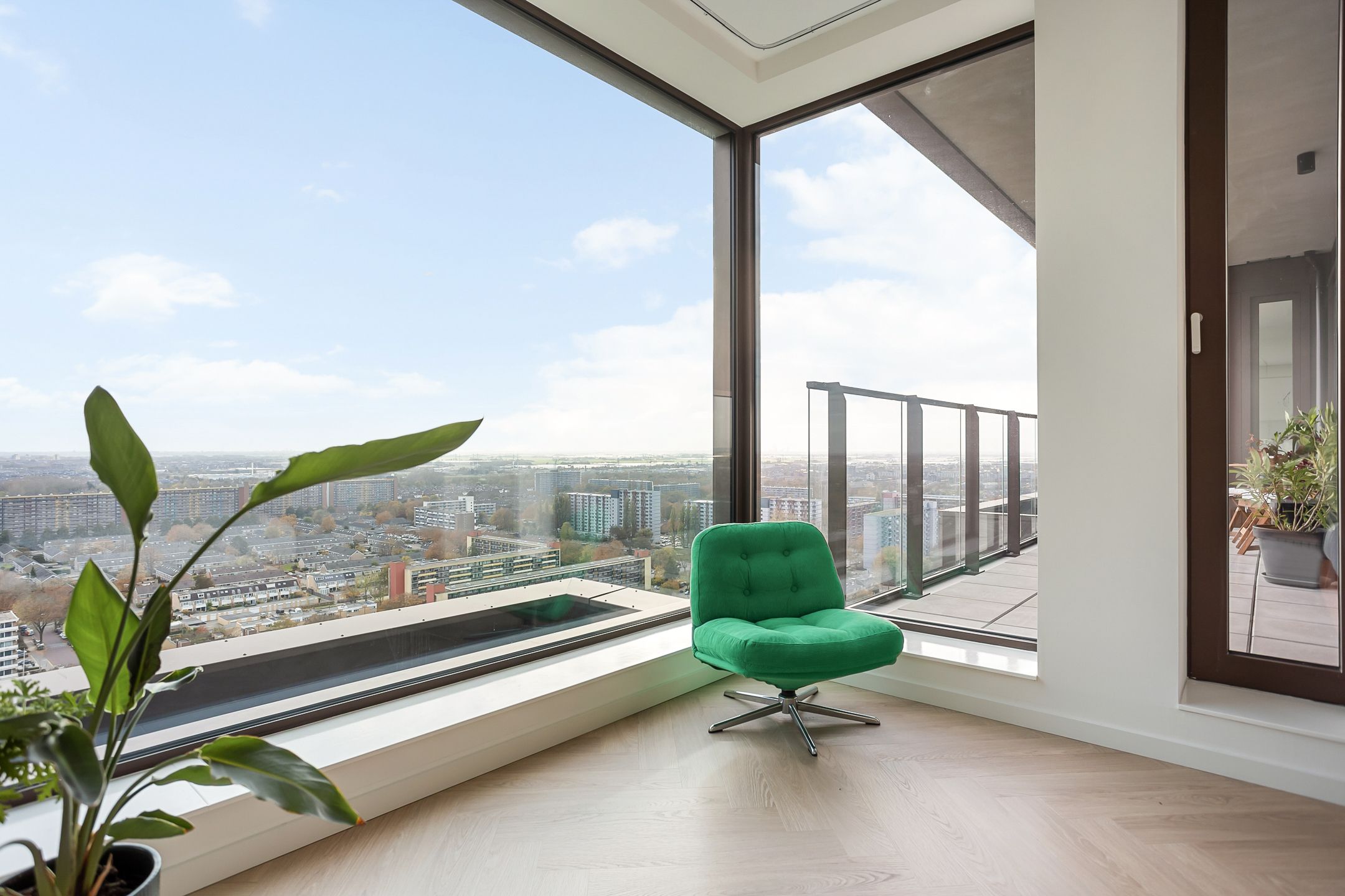 Foto 18 van C.T. Storklaan 589