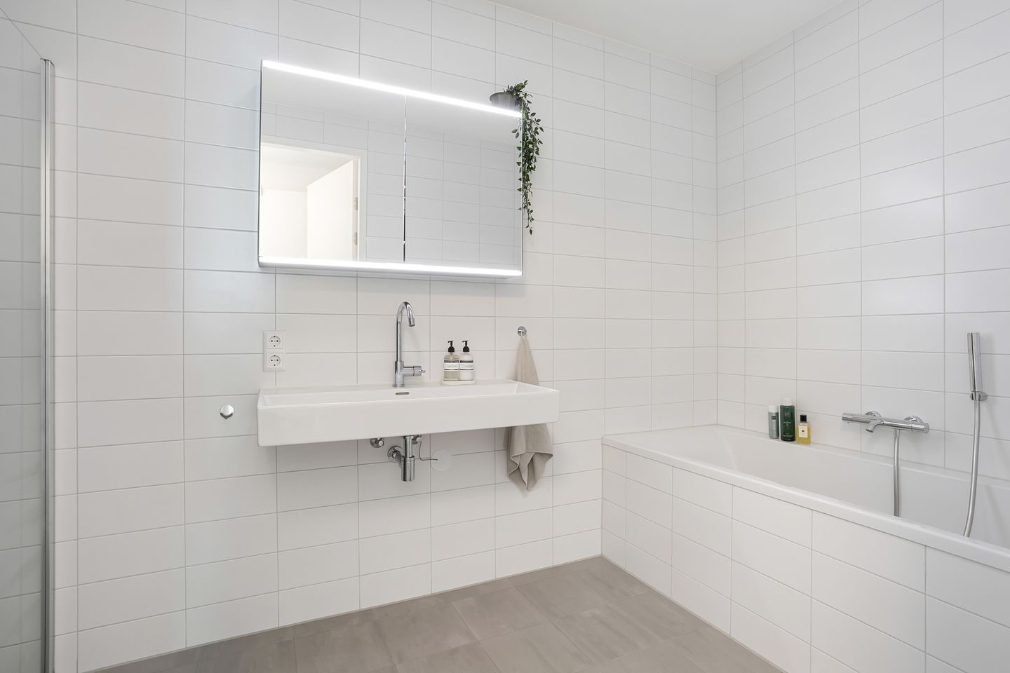 Foto 20 van C.T. Storklaan 589