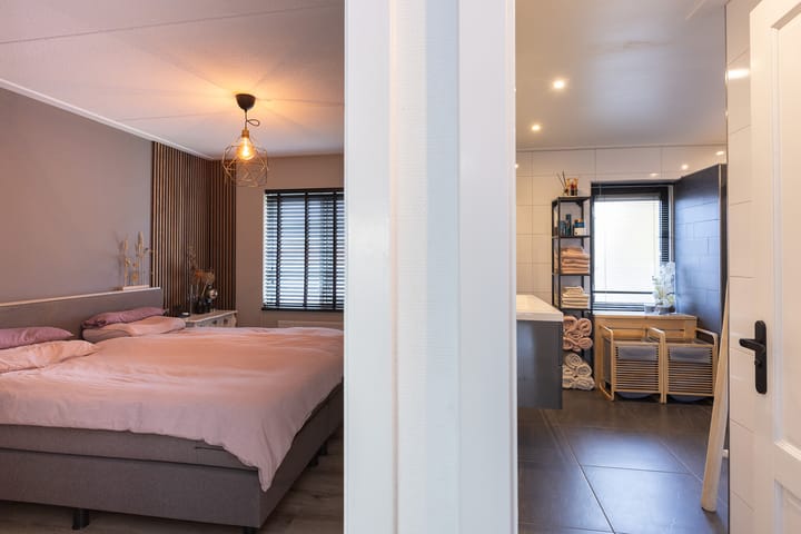 Photo 16 of Dumasweg 33-E