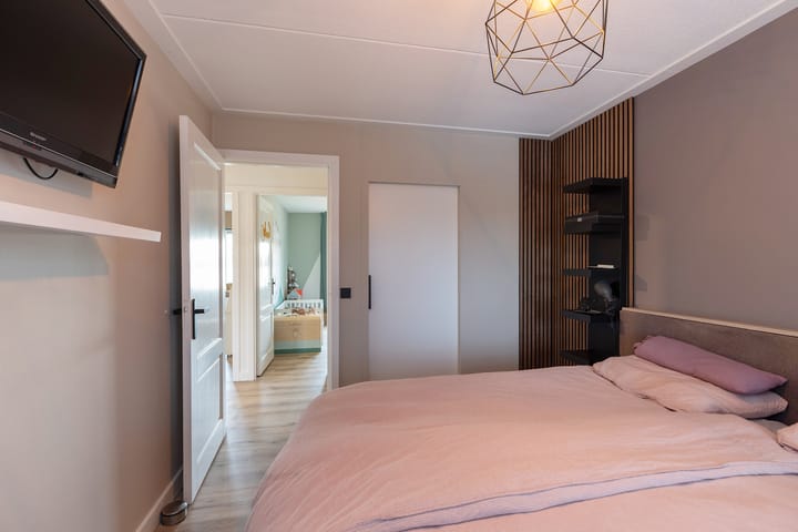 Photo 18 of Dumasweg 33-E