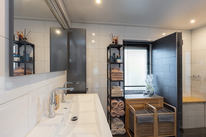 Photo 24 of Dumasweg 33-E