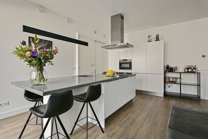 Photo 4 of Emmaplein 39