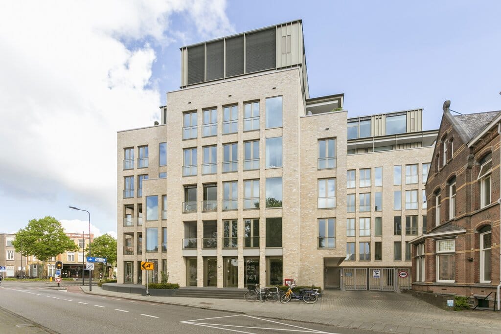 Foto 14 van Emmaplein 39