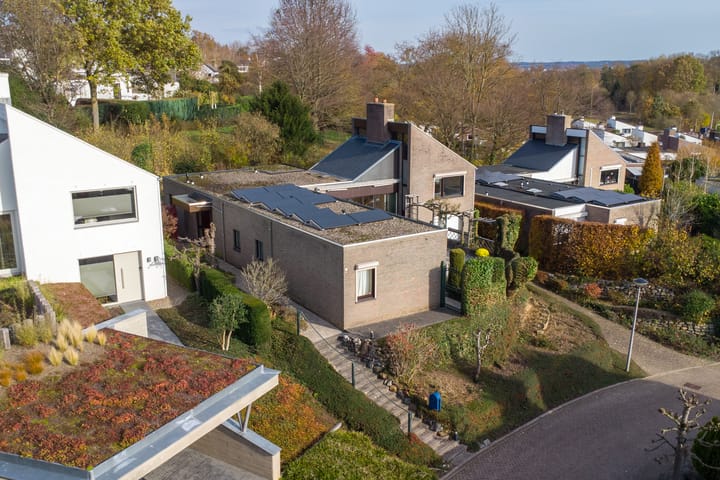 Photo 2 of Chablislaan 4