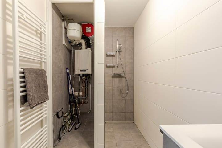 Photo 19 of Irenestraat 56