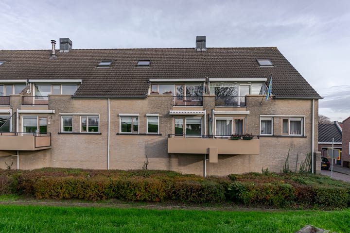 Photo 27 of Irenestraat 56