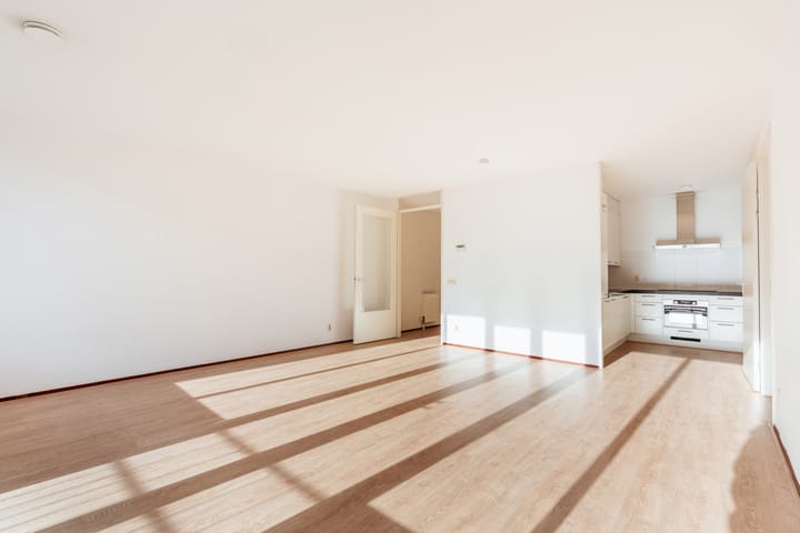 Photo 4 of Titus van Rijnstraat 274