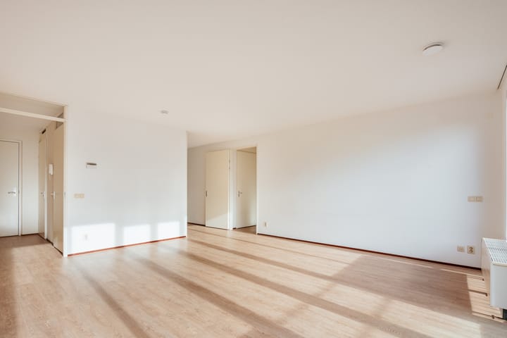 Photo 8 of Titus van Rijnstraat 274