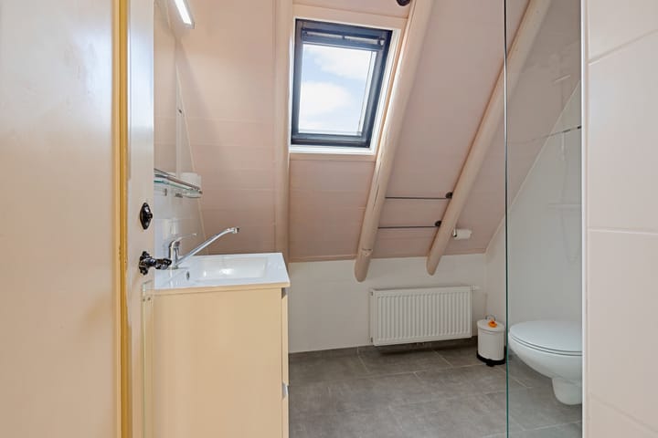 Foto 21 van Dwerssteech 8